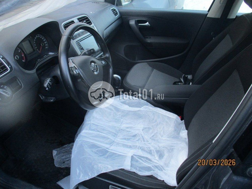 Фото Volkswagen Polo 128