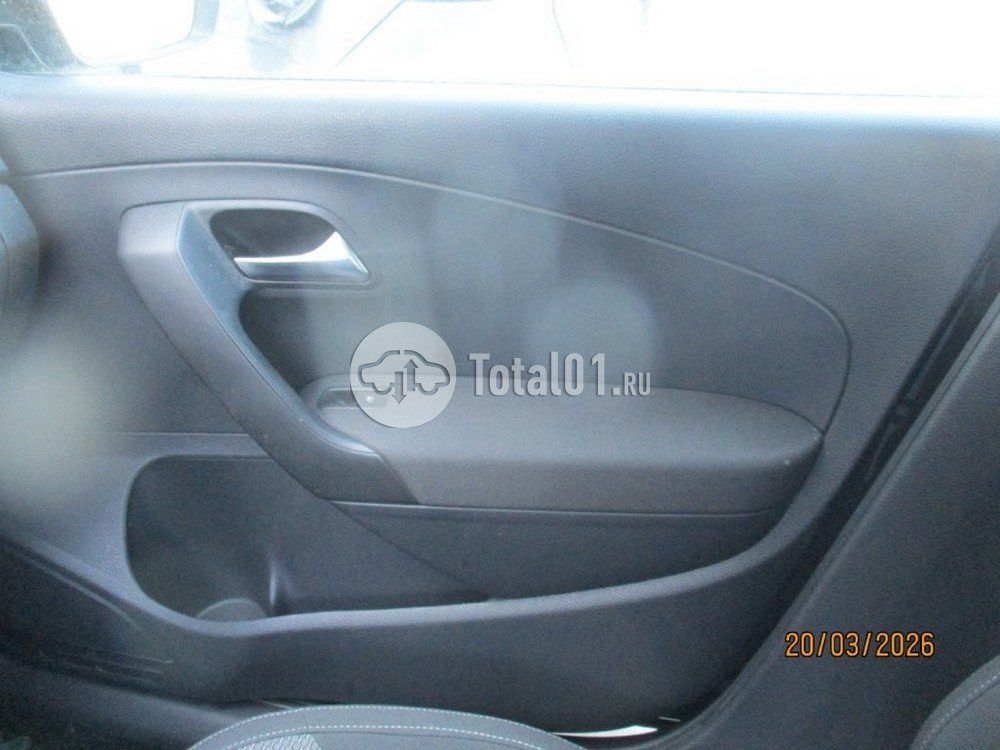 Фото Volkswagen Polo 152