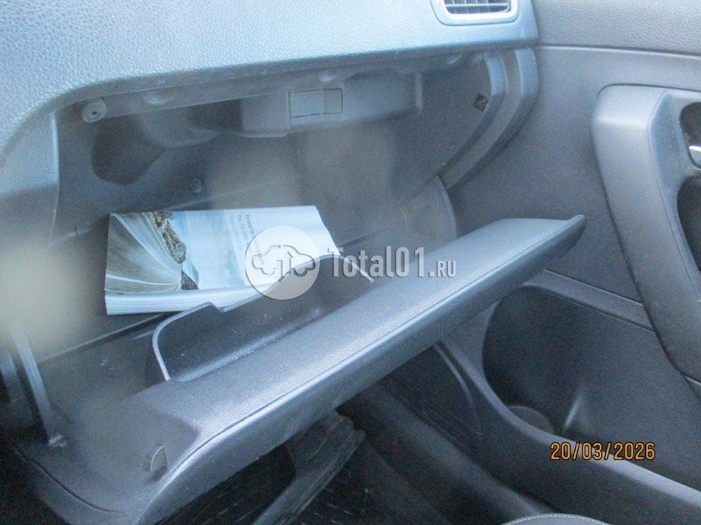 Фото Volkswagen Polo 160