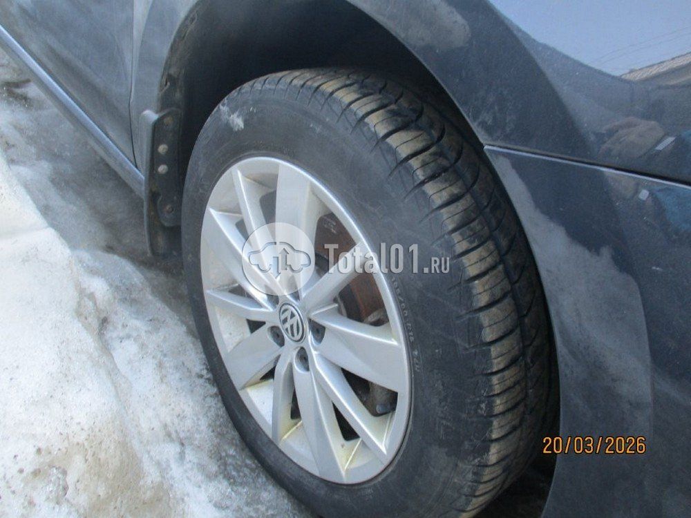 Фото Volkswagen Polo 210