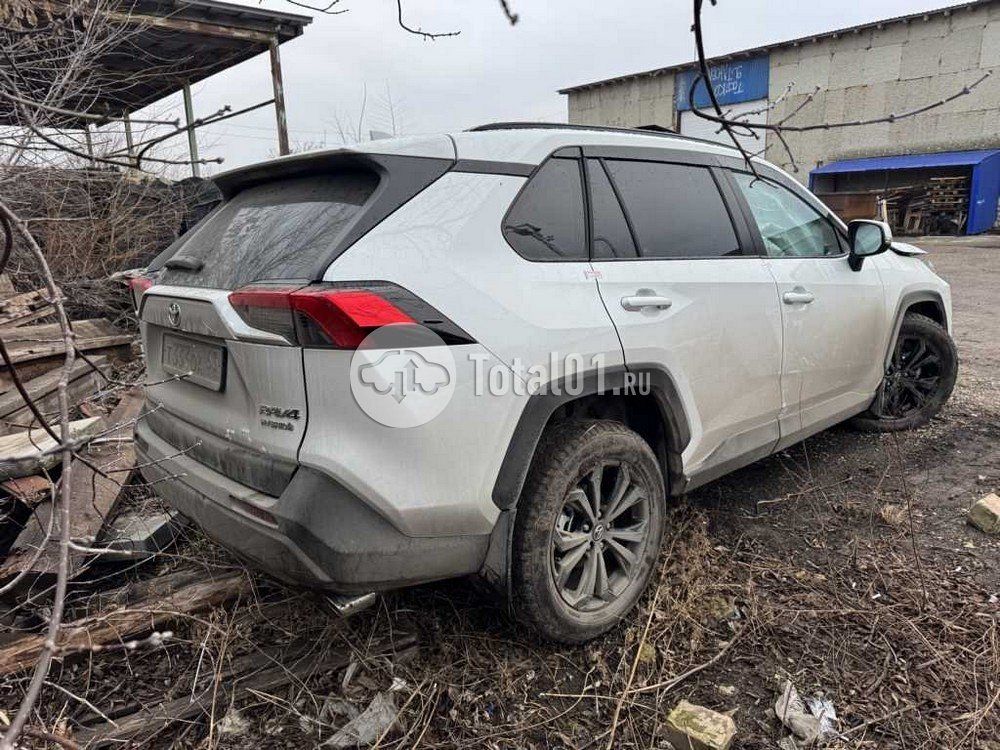 Фото Toyota RAV4 2