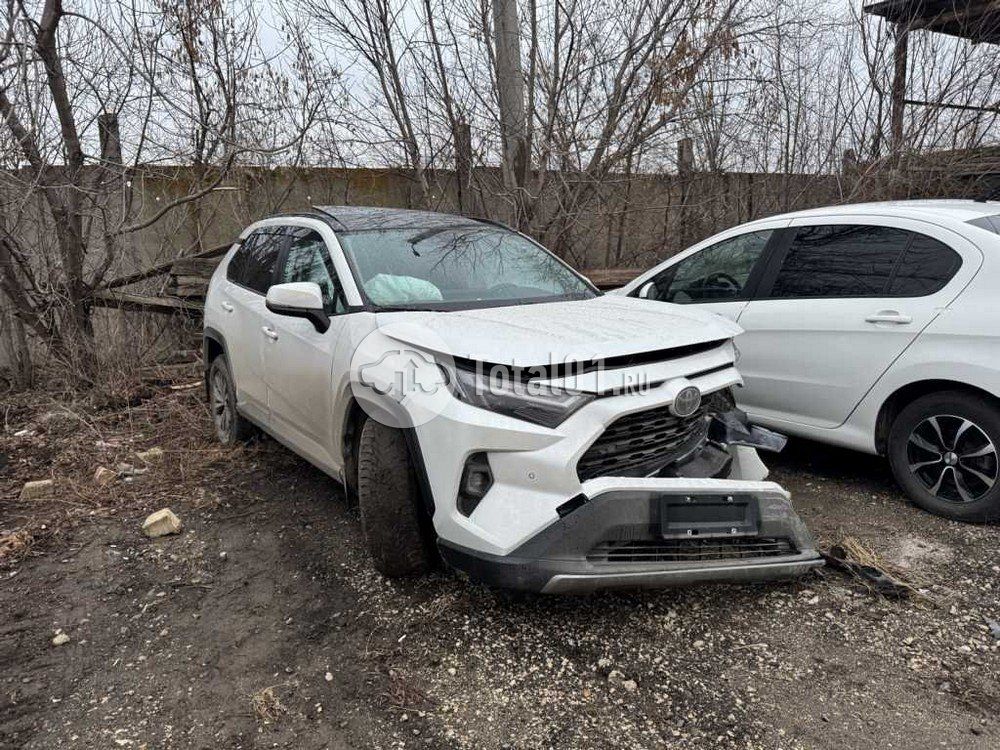 Фото Toyota RAV4 8