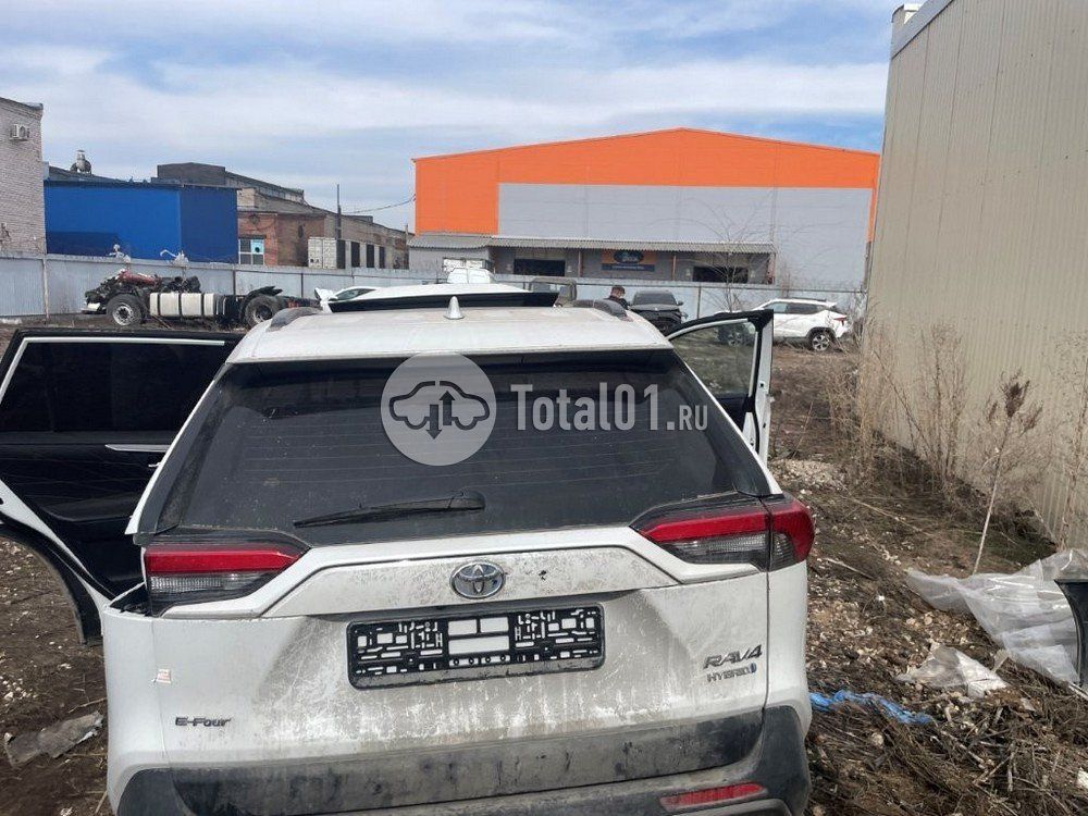 Фото Toyota RAV4 26