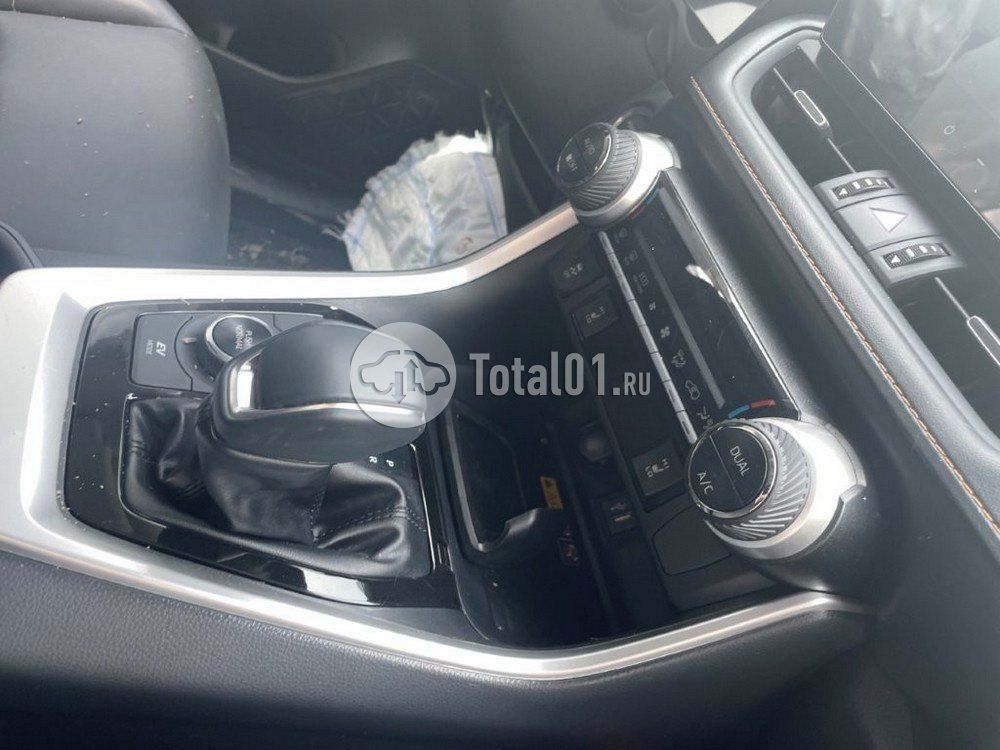 Фото Toyota RAV4 44