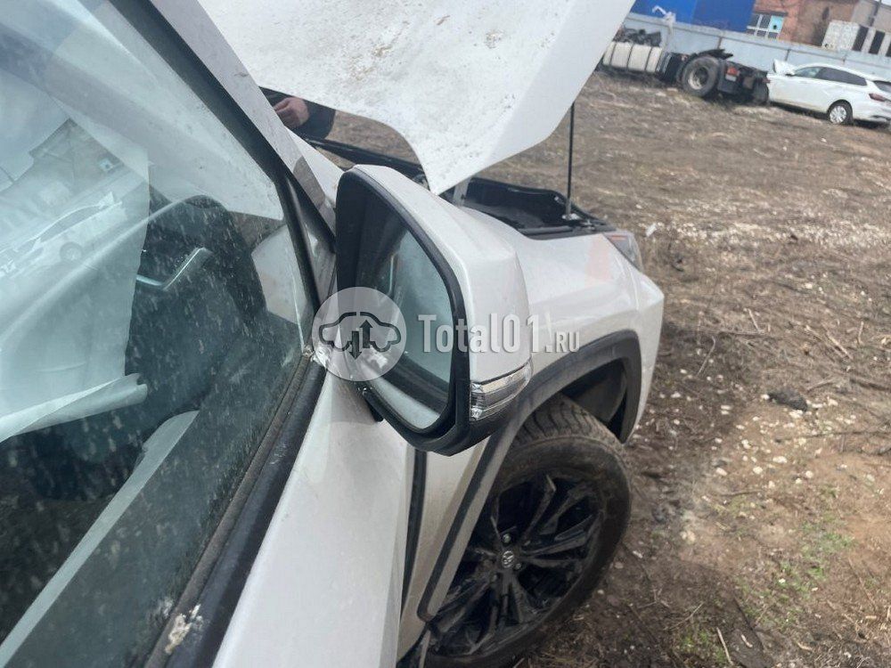 Фото Toyota RAV4 46