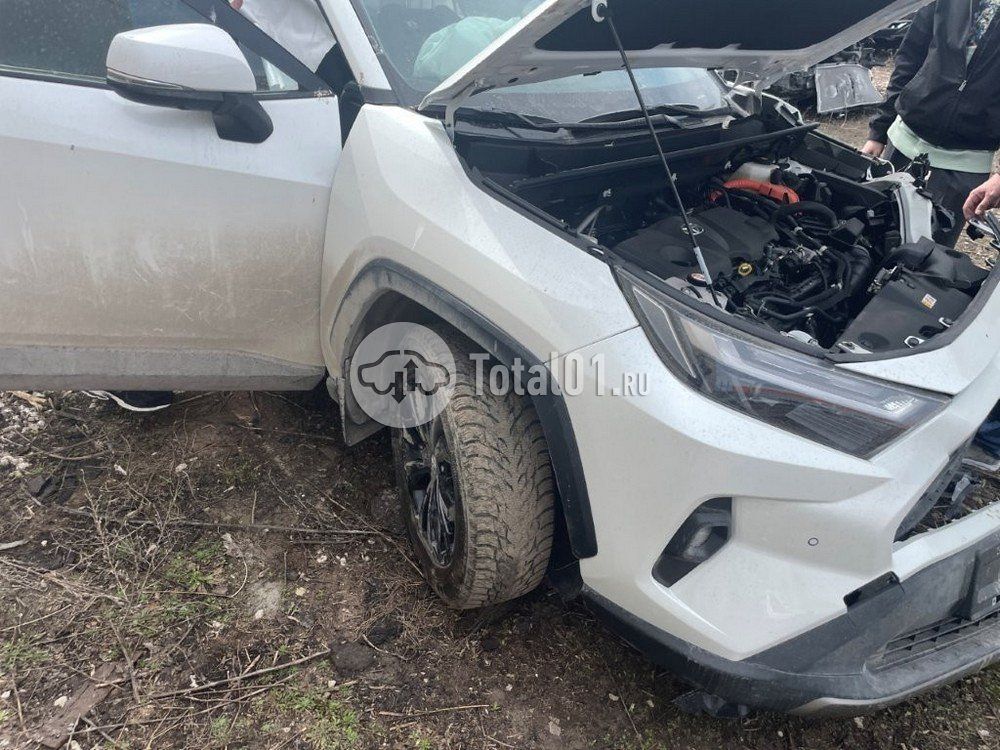 Фото Toyota RAV4 48