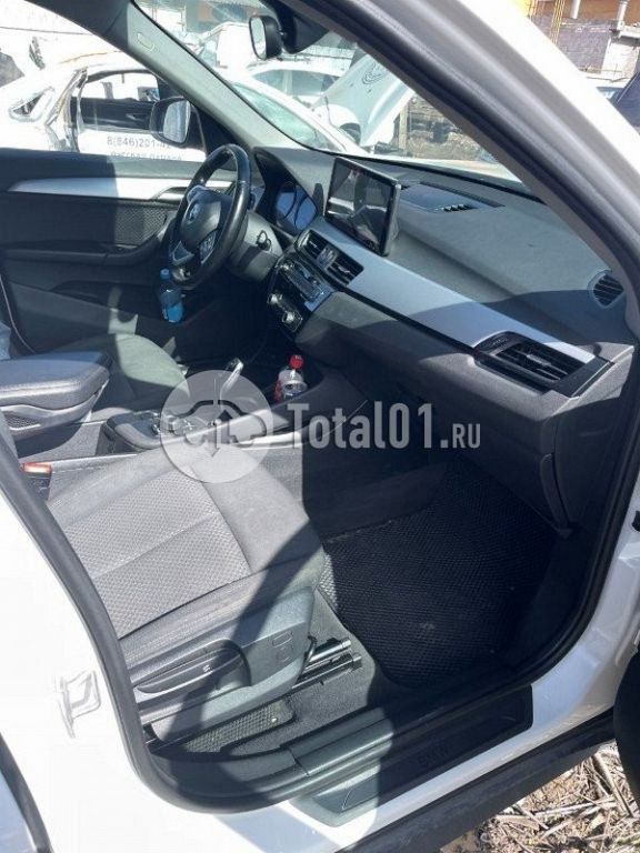Фото BMW X1 52