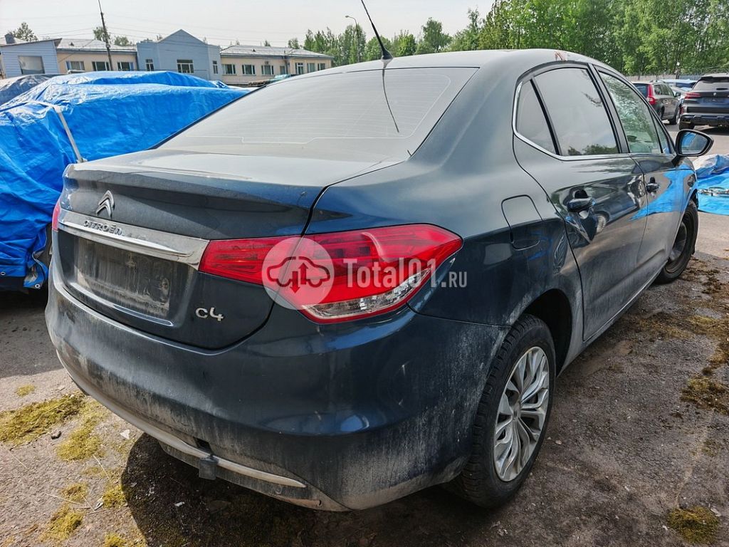 Фото Citroen C4 6
