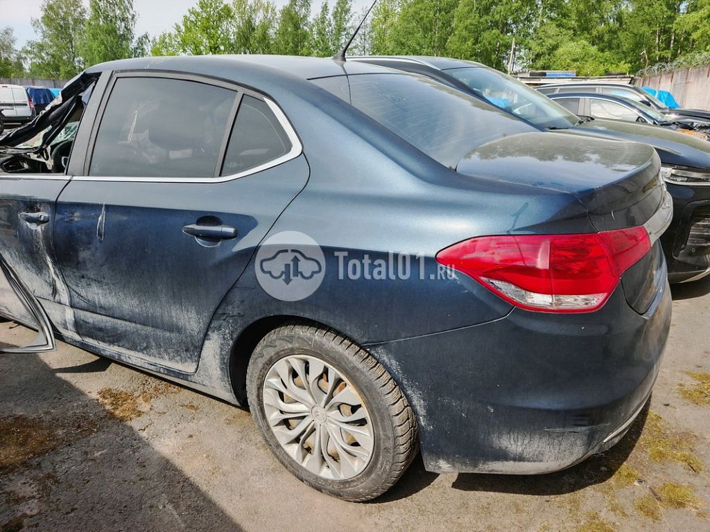 Фото Citroen C4 42