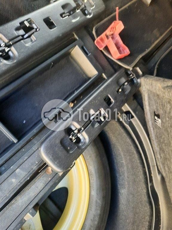 Фото Toyota Alphard 166