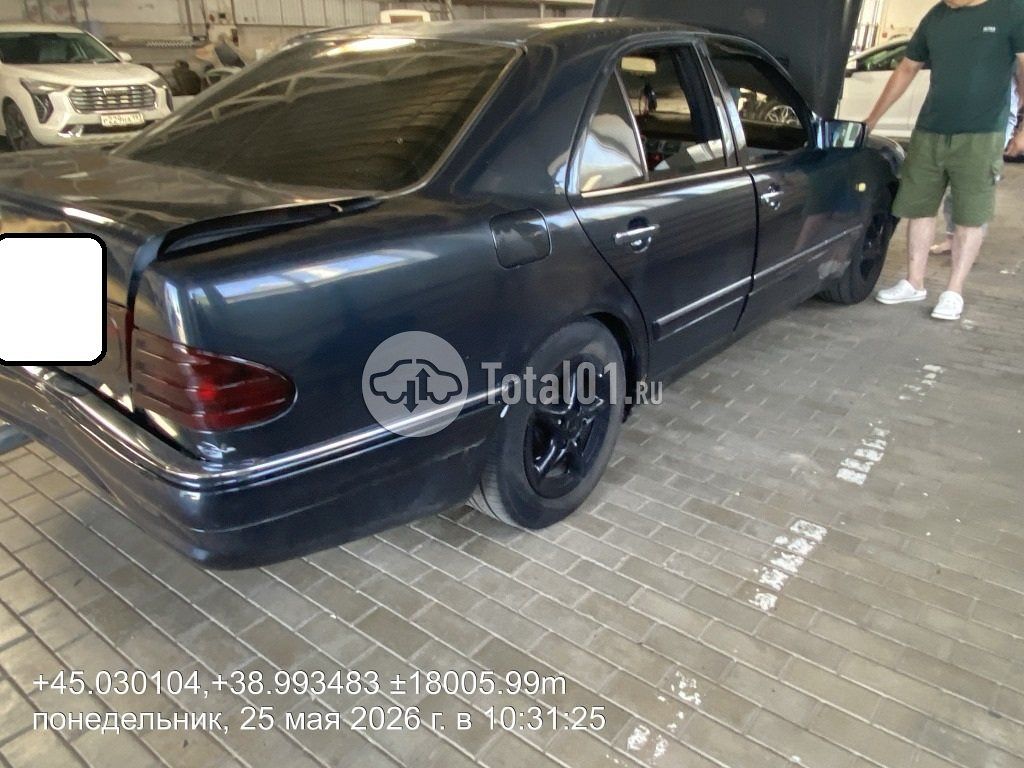 Фото Mercedes-Benz E-класс 4