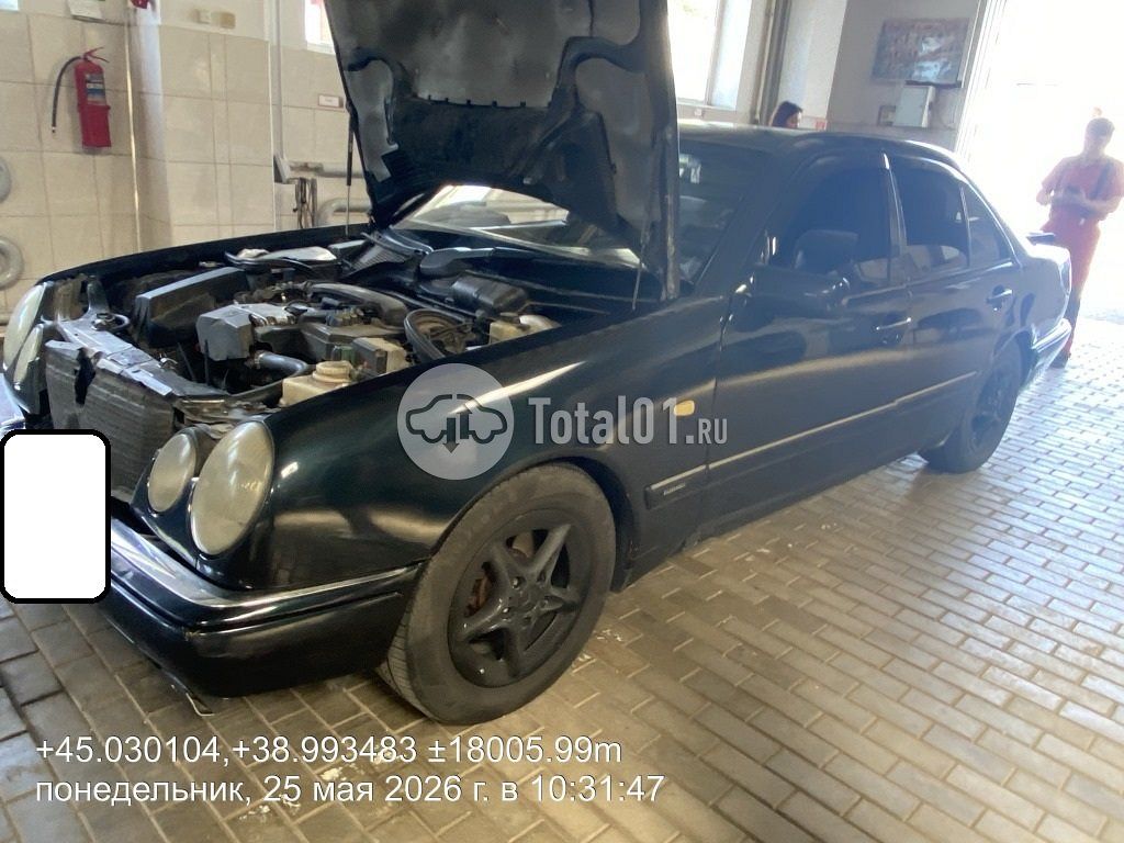 Фото Mercedes-Benz E-класс 10