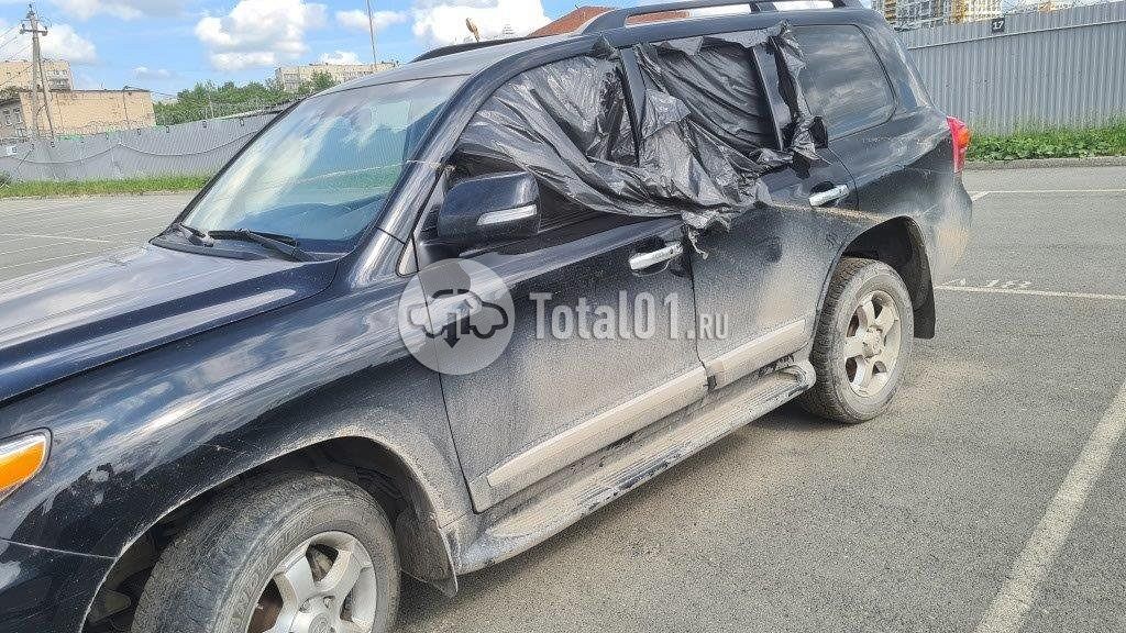 Фото Toyota Land Cruiser 8