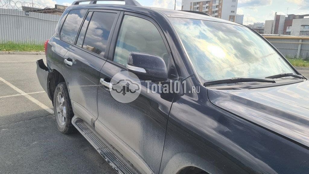 Фото Toyota Land Cruiser 12