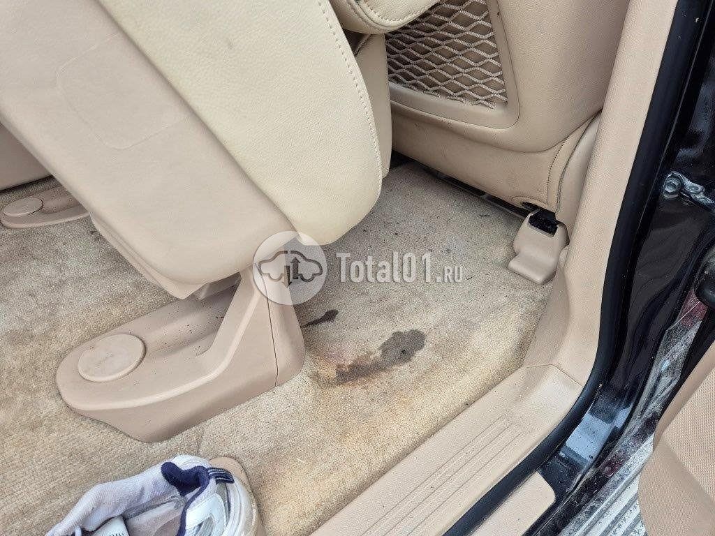 Фото Toyota Land Cruiser 162