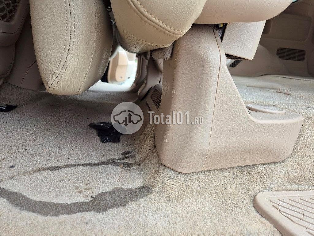 Фото Toyota Land Cruiser 180