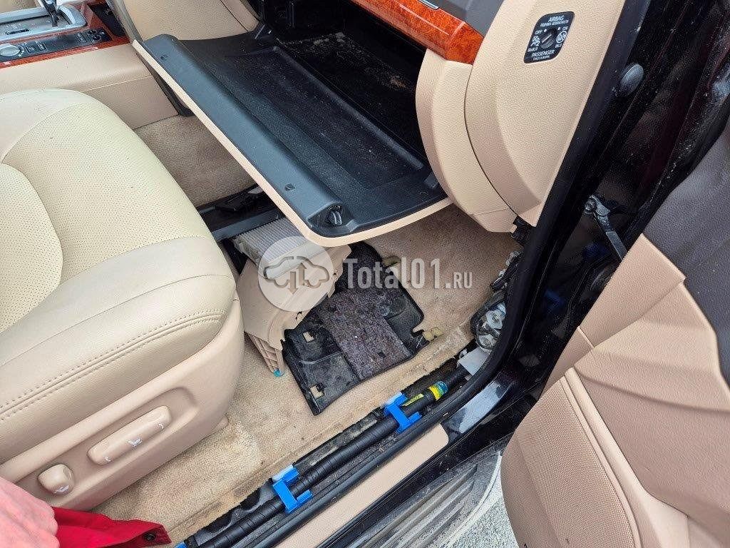 Фото Toyota Land Cruiser 184