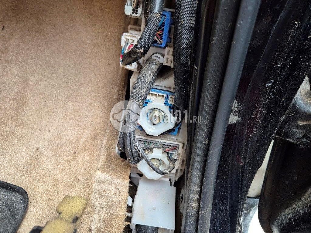 Фото Toyota Land Cruiser 192