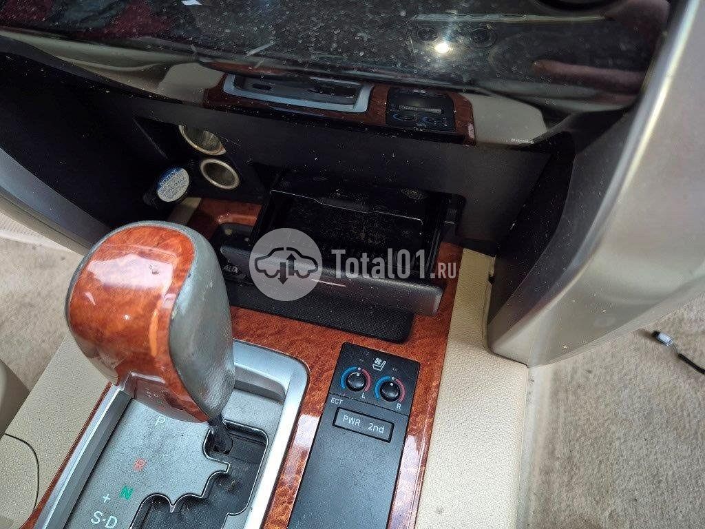 Фото Toyota Land Cruiser 222