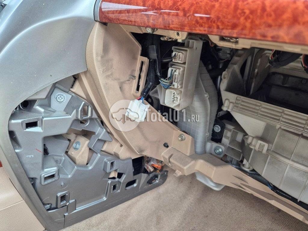Фото Toyota Land Cruiser 244