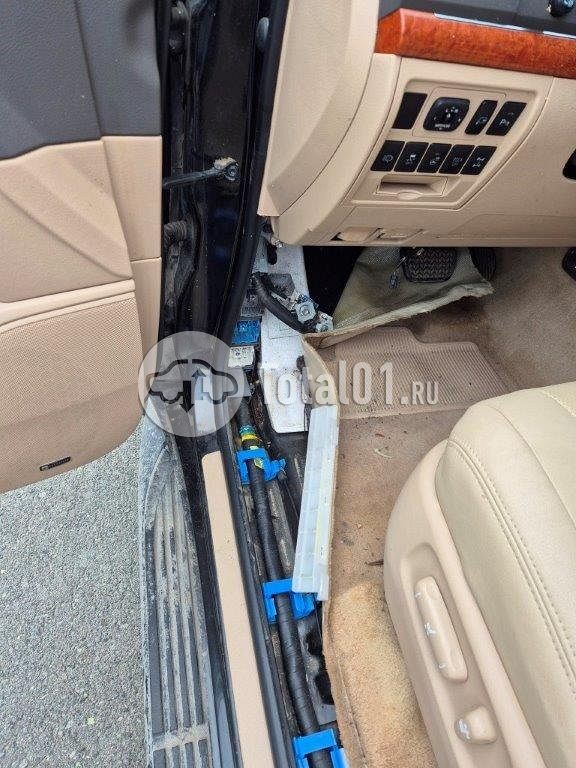 Фото Toyota Land Cruiser 250