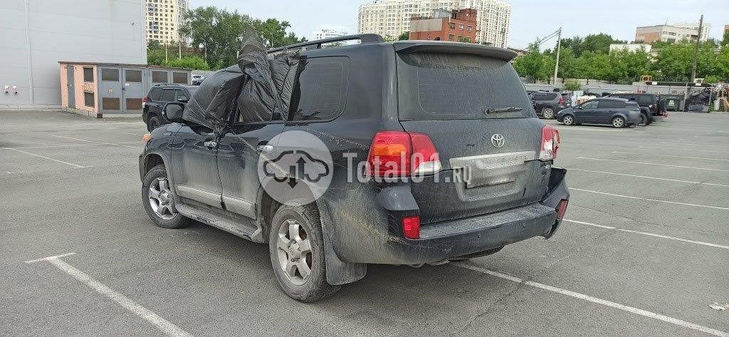 Фото Toyota Land Cruiser 316