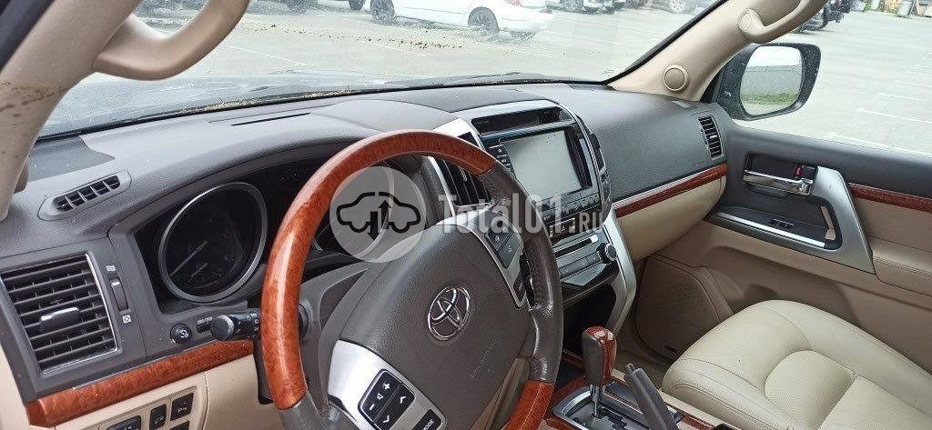 Фото Toyota Land Cruiser 320