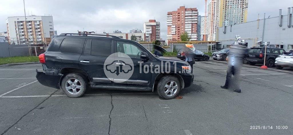Фото Toyota Land Cruiser 334