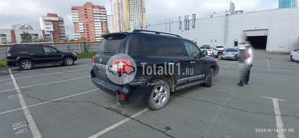 Фото Toyota Land Cruiser 336