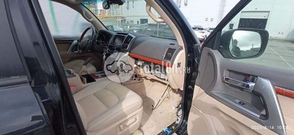 Фото Toyota Land Cruiser 352