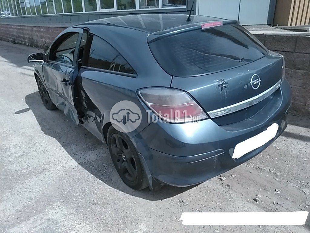 Фото Opel Astra GTC 6