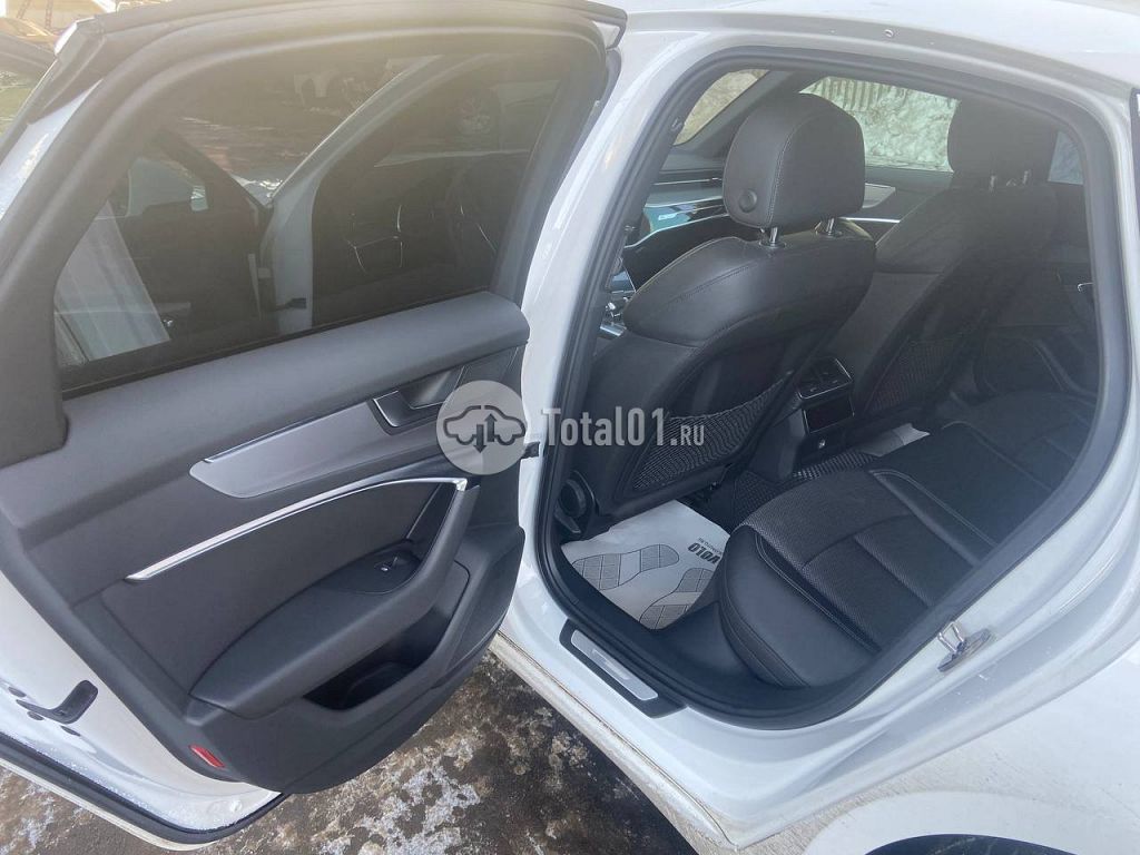 Фото Audi A6 12