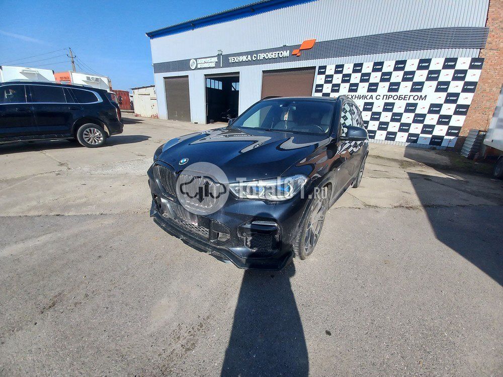 Фото BMW X5 4