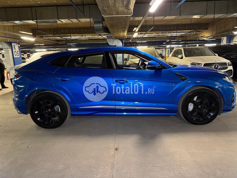 Фото Lamborghini Urus 10