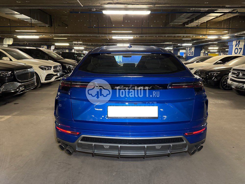 Фото Lamborghini Urus 12