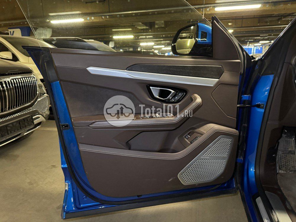 Фото Lamborghini Urus 18
