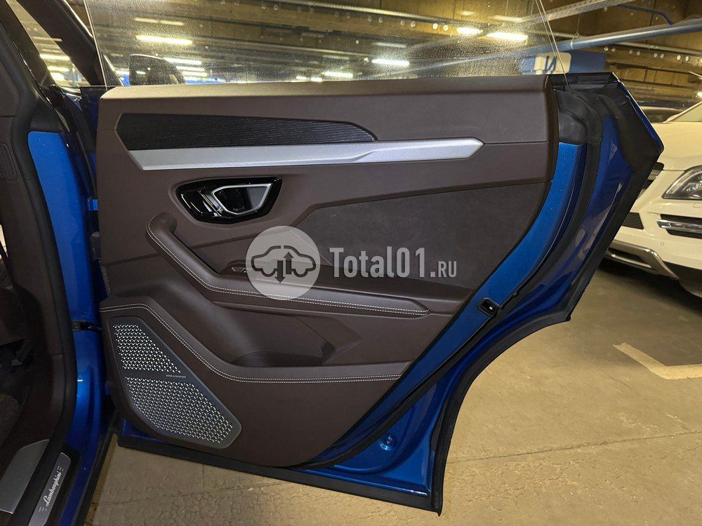 Фото Lamborghini Urus 20