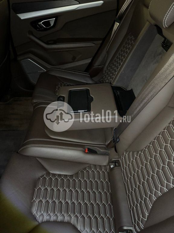 Фото Lamborghini Urus 26