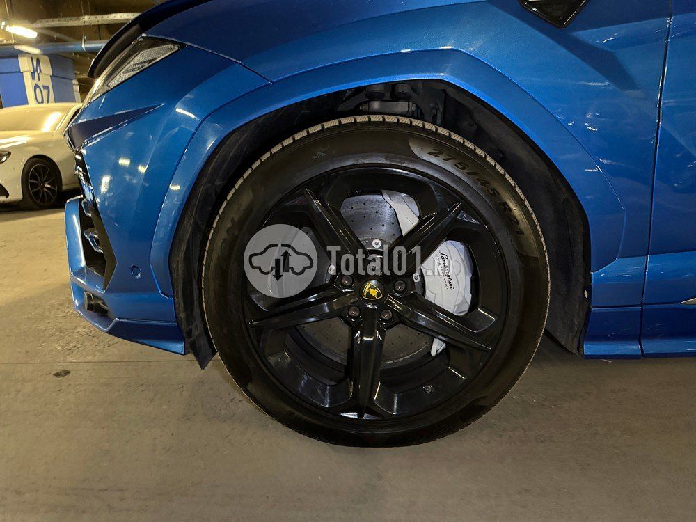 Фото Lamborghini Urus 34