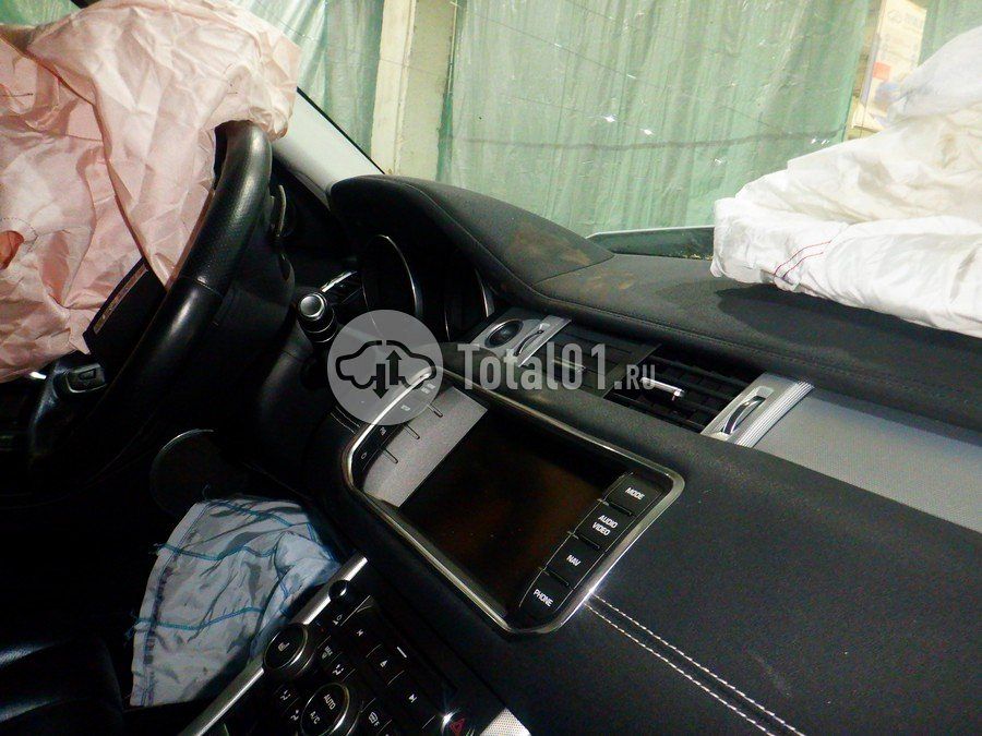 Фото Land Rover Range Rover Evoque 32