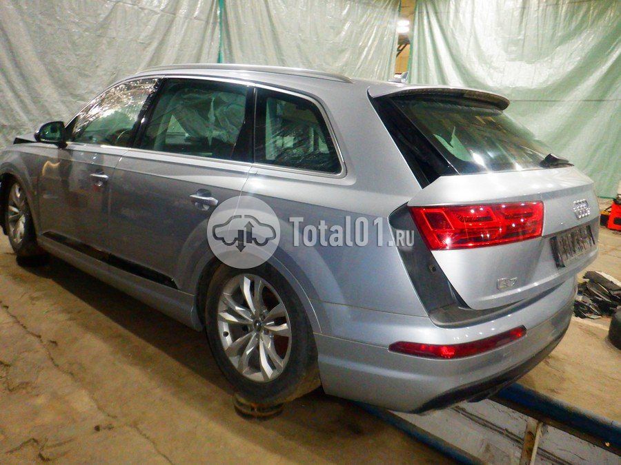 Фото Audi Q7 14