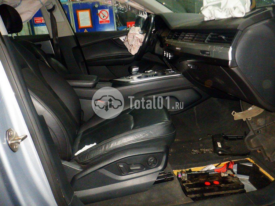 Фото Audi Q7 24
