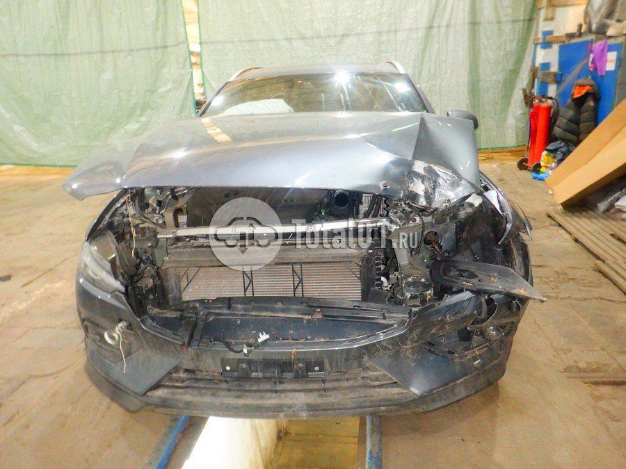Фото Volvo V60 Cross Country 4