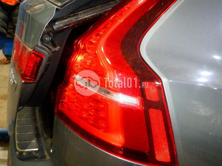 Фото Volvo V60 Cross Country 152