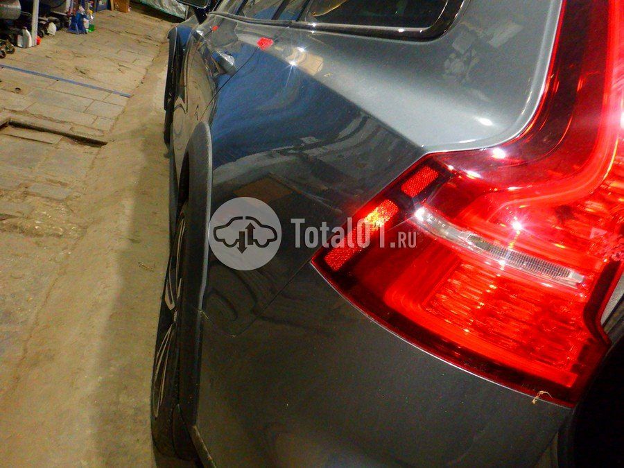 Фото Volvo V60 Cross Country 174