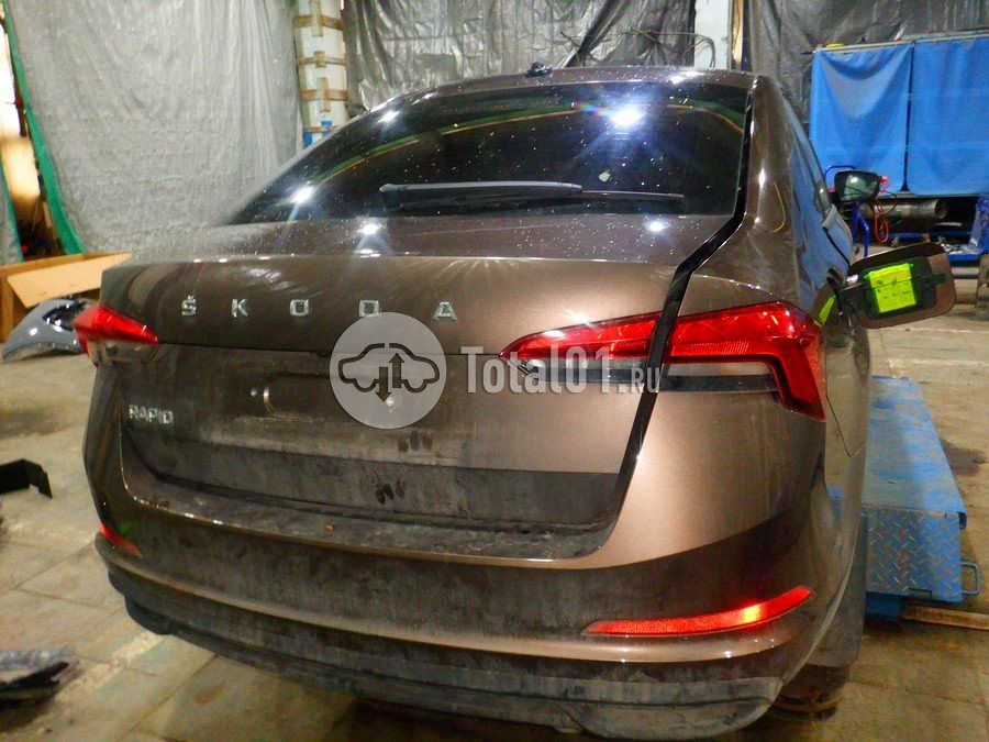 Фото Skoda Rapid 12