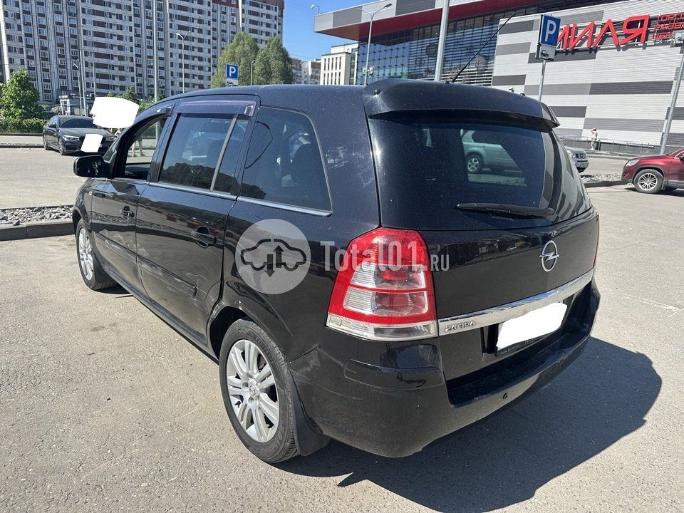 Фото Opel Zafira 8