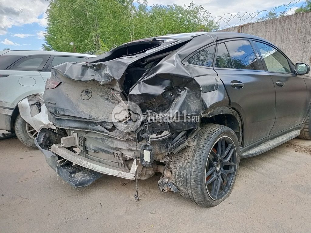 Фото Mercedes-Benz GLE-класс AMG 20