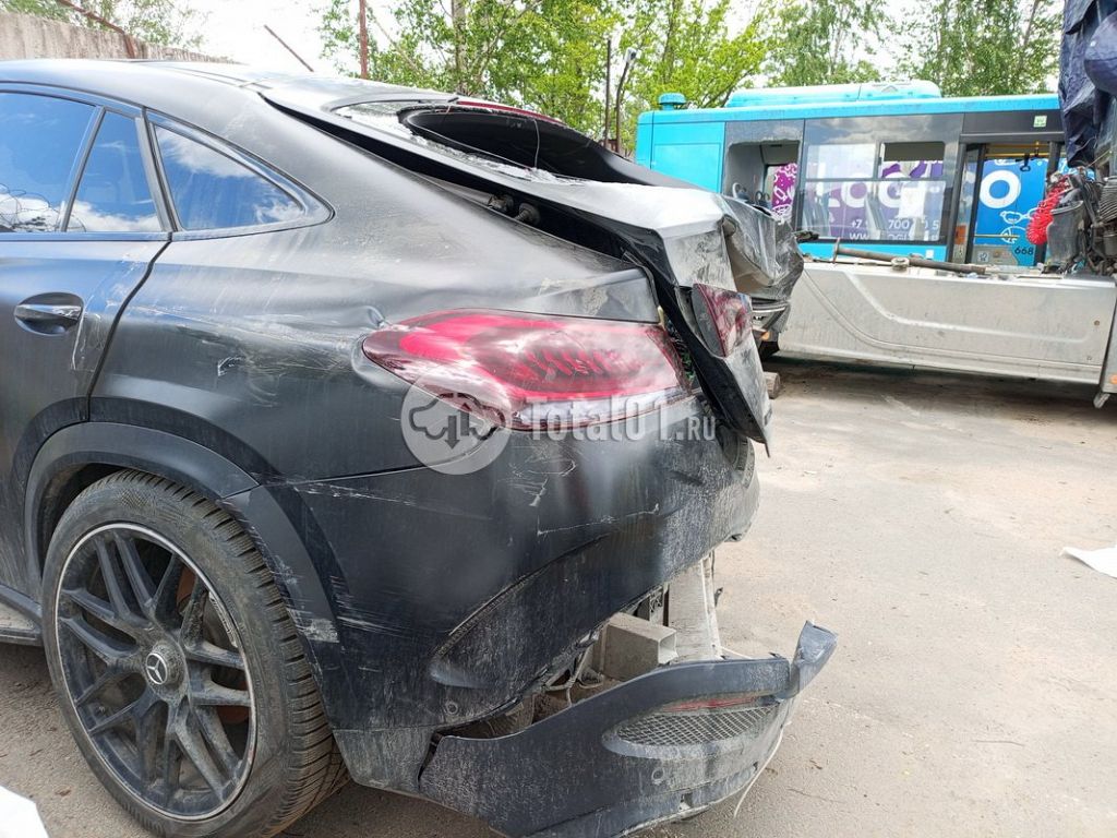 Фото Mercedes-Benz GLE-класс AMG 34