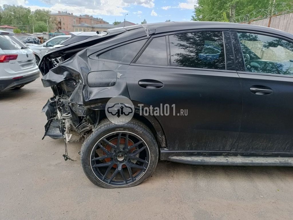 Фото Mercedes-Benz GLE-класс AMG 42